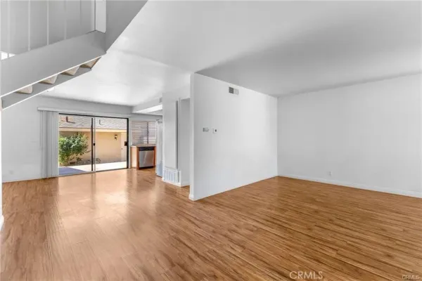 $4,650 | 5 Locust, Unit 1, Irvine, CA 92604