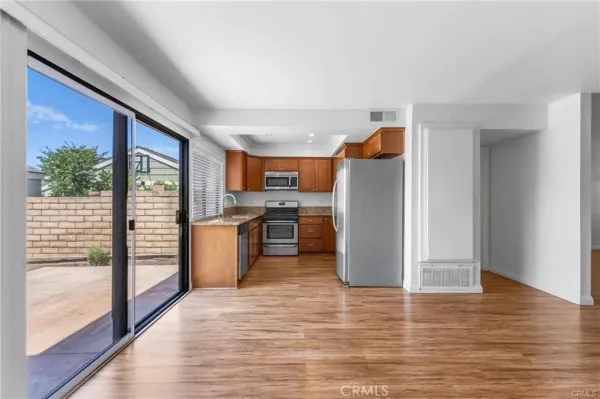 $4,400 | 5 Locust, Unit 1, Irvine, CA 92604