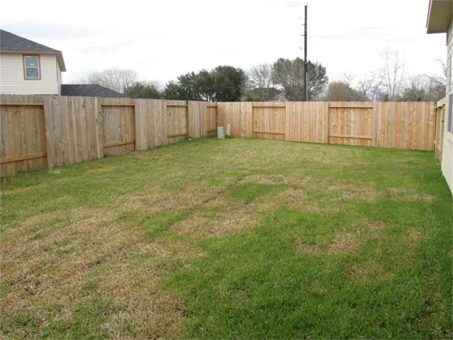 $2,200 | 1810 Dover Heights Lane, Fresno, TX 77545