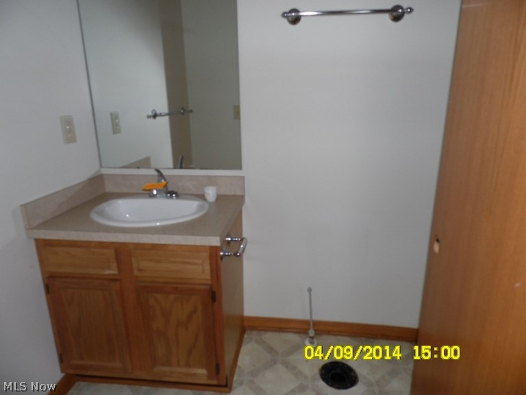 1364-1366 Center Road Clinton, OH 44216 - Photo 14 of 25 Gallery Image 14