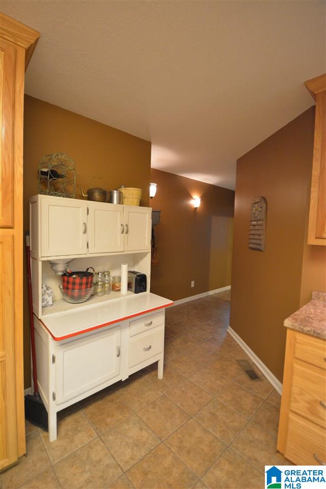 504 Hollingsworth Road Jacksonville, AL 36265 - Photo 9 of 25