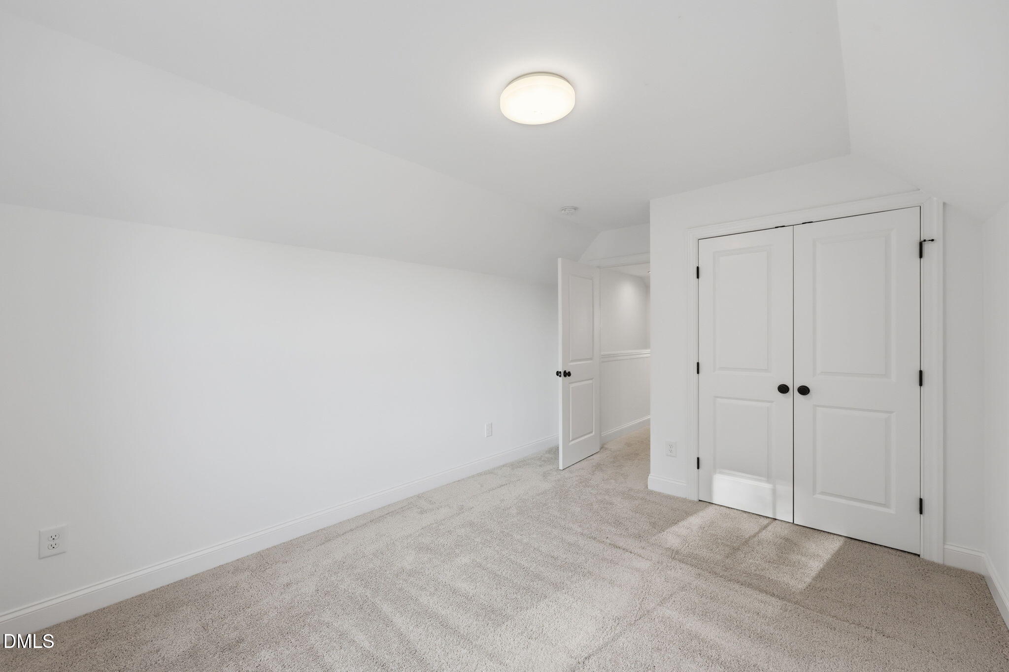 8600 Brushfoot Way, Unit 101 Raleigh, NC 27616 - Photo 22 of 26 22-web-or-mls-9L1A5746