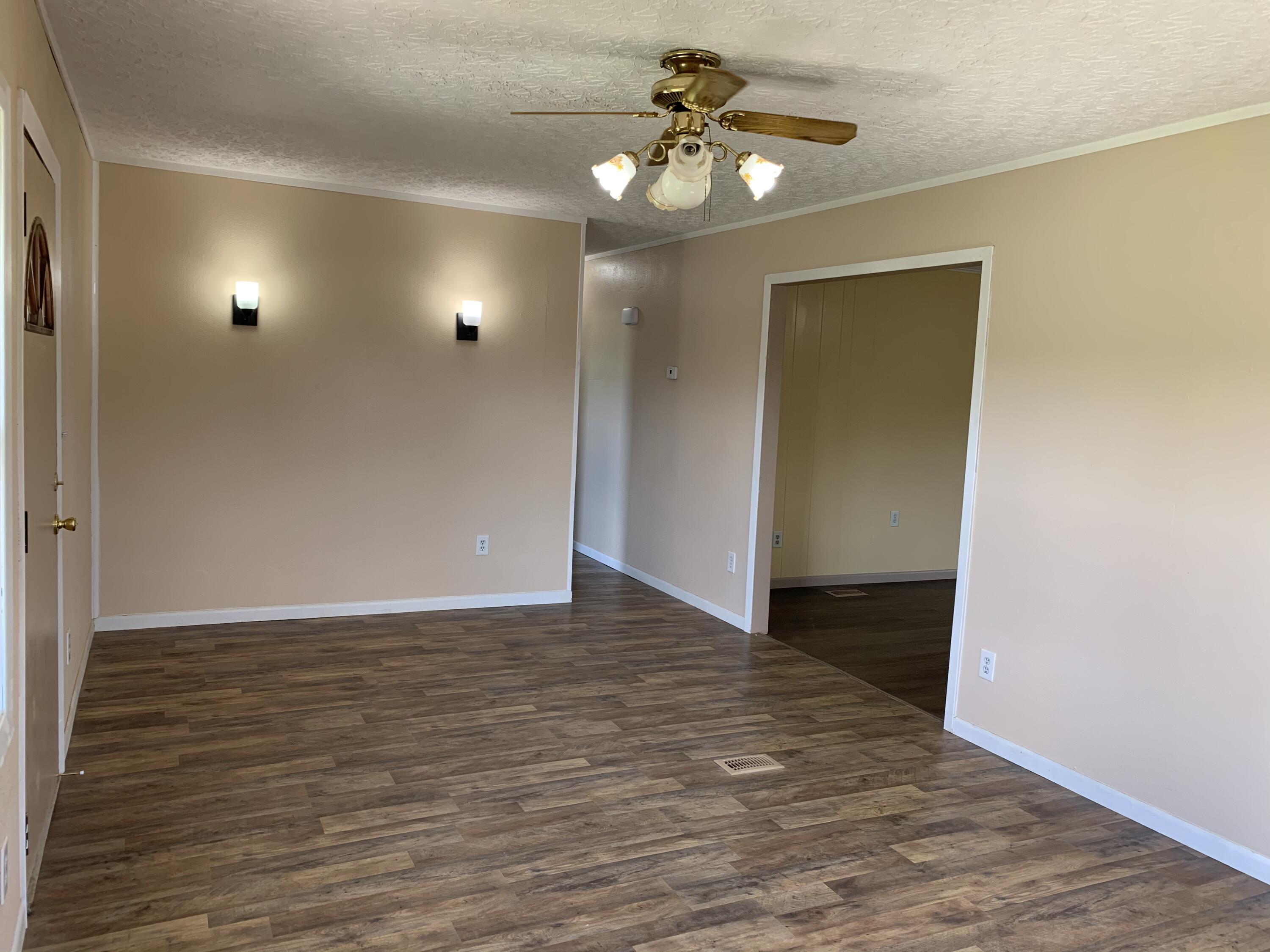 296 Camp Ridge Road La Follette, TN 37766 - Photo 8 of 28 071739D8-204B-4492-82AD-C110B5404D72