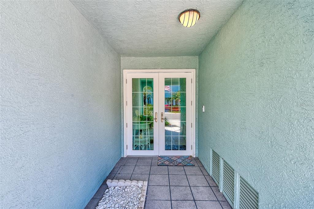 615 Garland Circle Indian Rocks Beach, FL 33785 - Photo 7 of 52