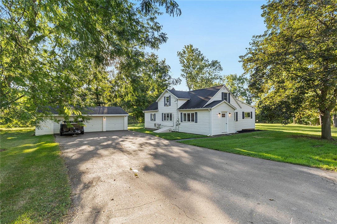 955 Hopeton Road Torrey, NY 14527 - Photo 4 of 46 Triple Wide Black Top Driveway!