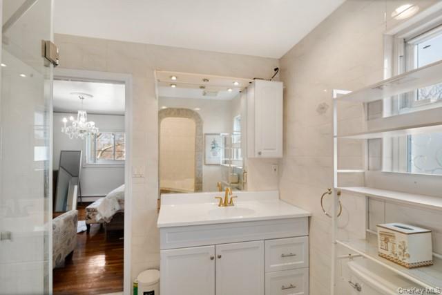 1033 Rosedale Road Valley Stream, NY 11581 - Photo 11 of 30