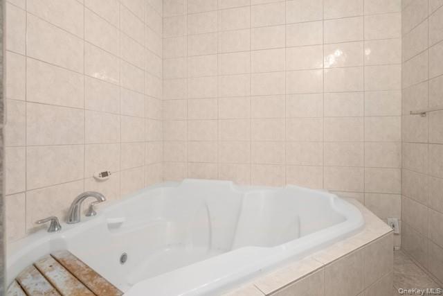 1033 Rosedale Road Valley Stream, NY 11581 - Photo 12 of 30