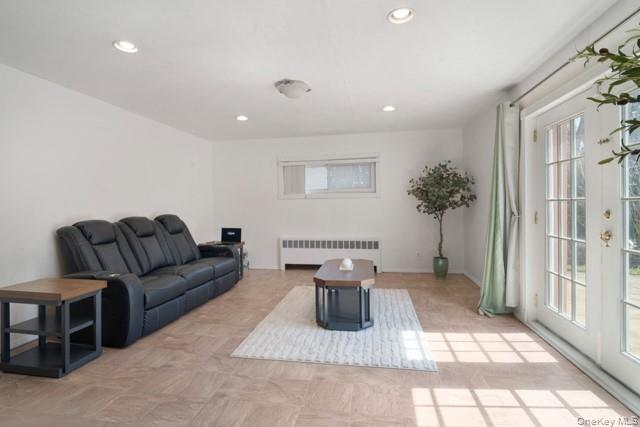 1033 Rosedale Road Valley Stream, NY 11581 - Photo 21 of 30