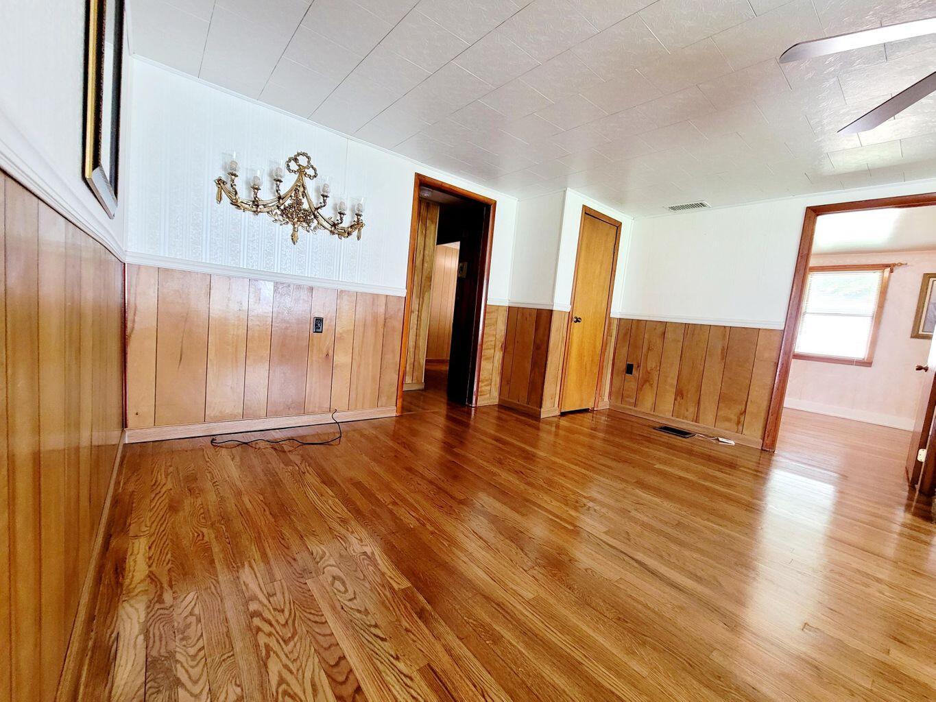 1098 Rd Branch Clinchco, VA 24226 - Photo 15 of 26 rb#16