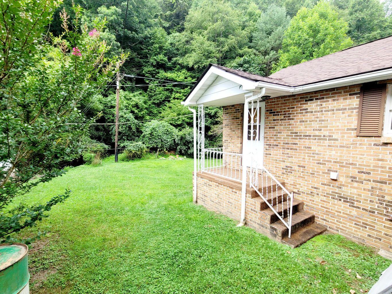 1098 Rd Branch Clinchco, VA 24226 - Photo 9 of 26 rb#9