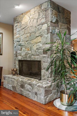 $2,405,200 | 6707 Broxburn Drive, Bethesda, MD 20817