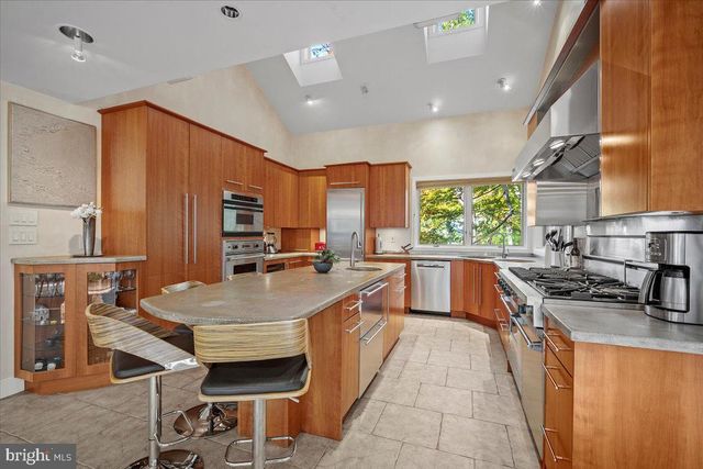 $2,405,200 | 6707 Broxburn Drive, Bethesda, MD 20817