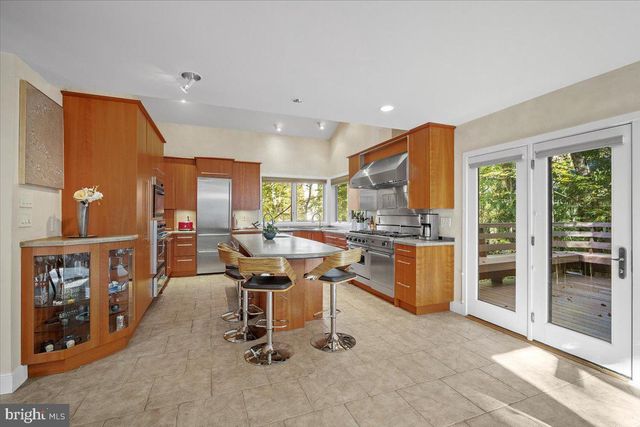 $2,405,200 | 6707 Broxburn Drive, Bethesda, MD 20817