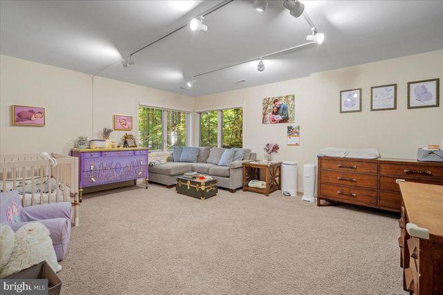 $2,405,200 | 6707 Broxburn Drive, Bethesda, MD 20817