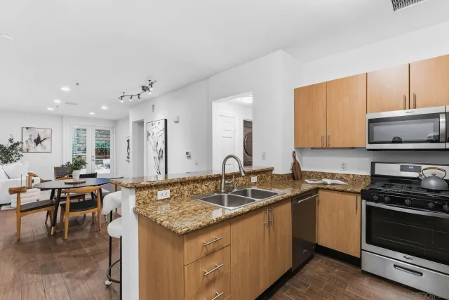 $699,000 | 1480 Broadway, Unit 2210, San Diego, CA 92101