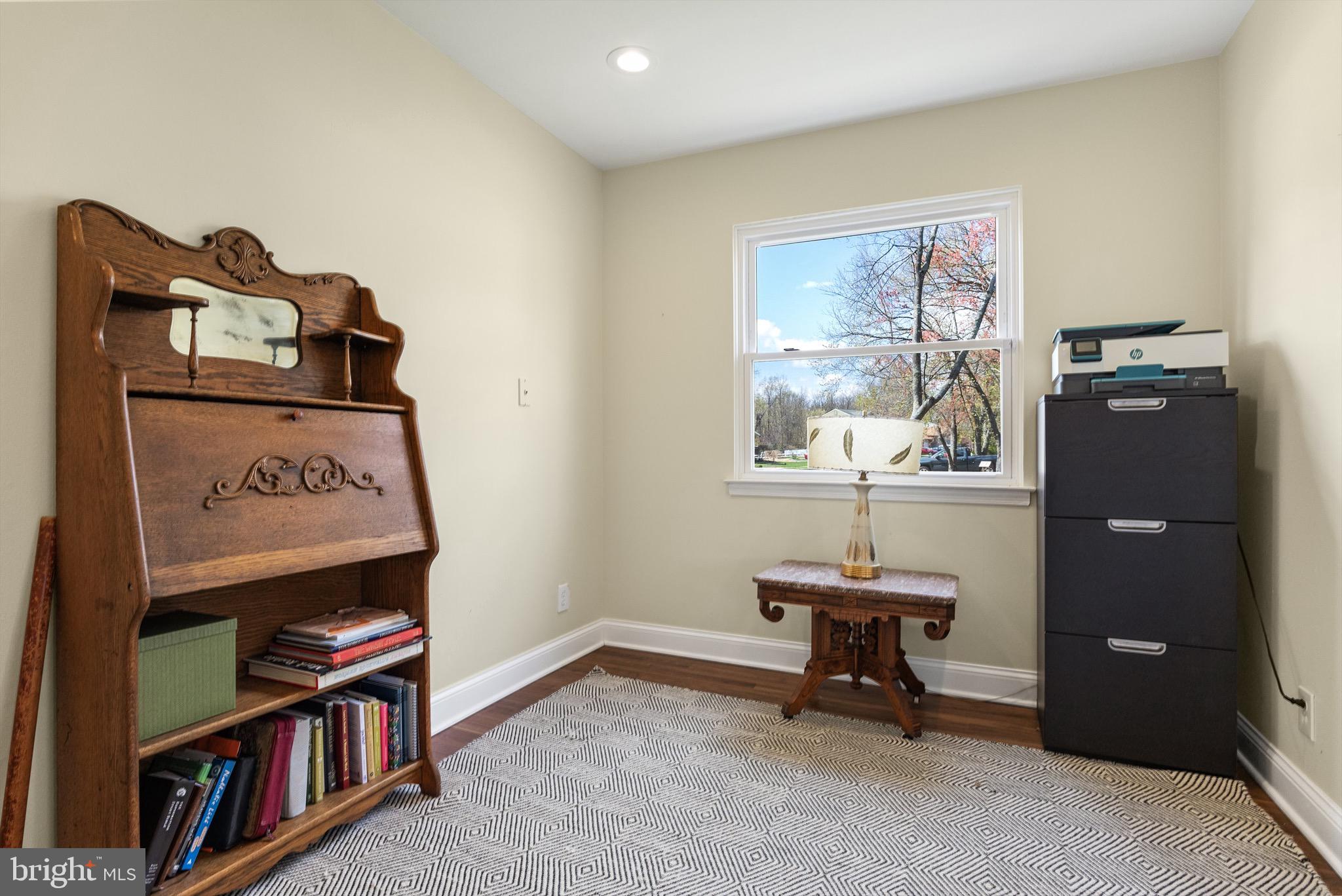 169 Canterbury Road Mount Laurel, NJ 08054 - Photo 18 of 47 a room with furniture and window