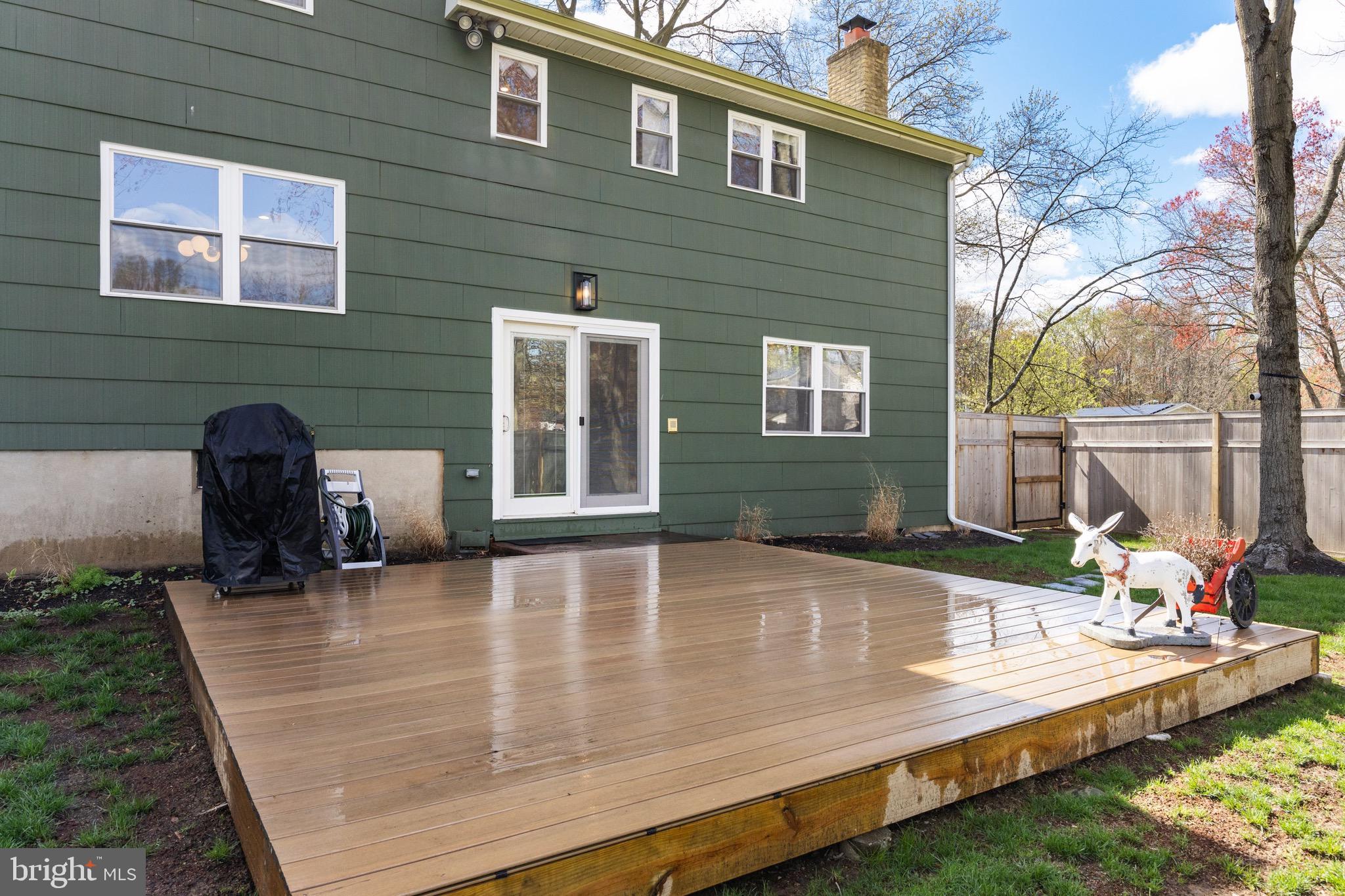 169 Canterbury Road Mount Laurel, NJ 08054 - Photo 38 of 47 a view of a house with backyard and sitting area