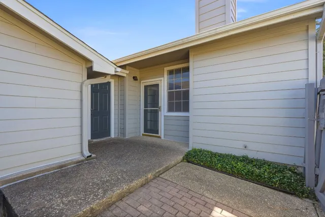 $290,000 | 6501 Brush Country Road, Unit 120, Austin, TX 78749