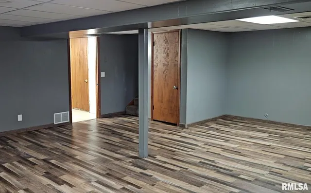 $199,000 | 221 New Salem Drive, Canton, IL 61520