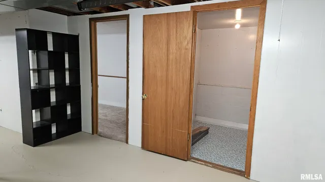 $199,000 | 221 New Salem Drive, Canton, IL 61520