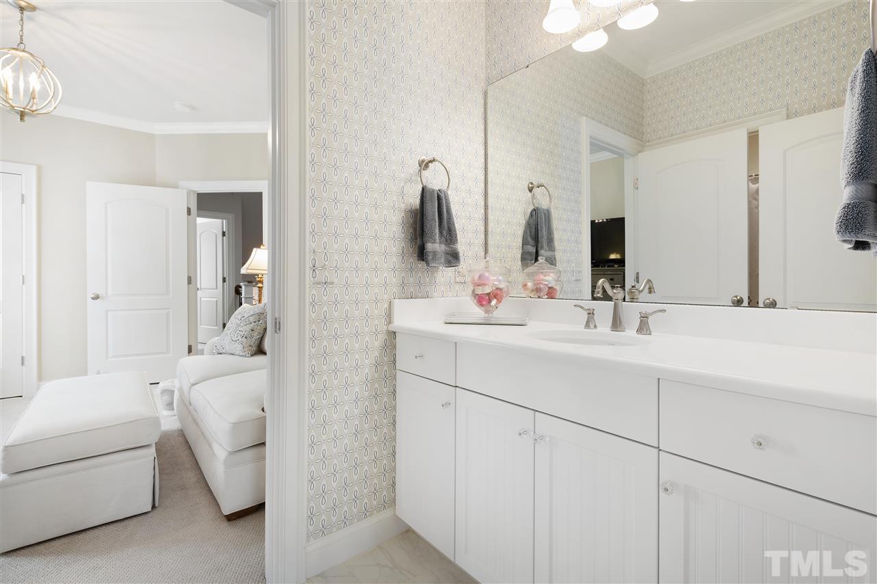 2013 Vinnings Place Raleigh, NC 27608 - Photo 12 of 22