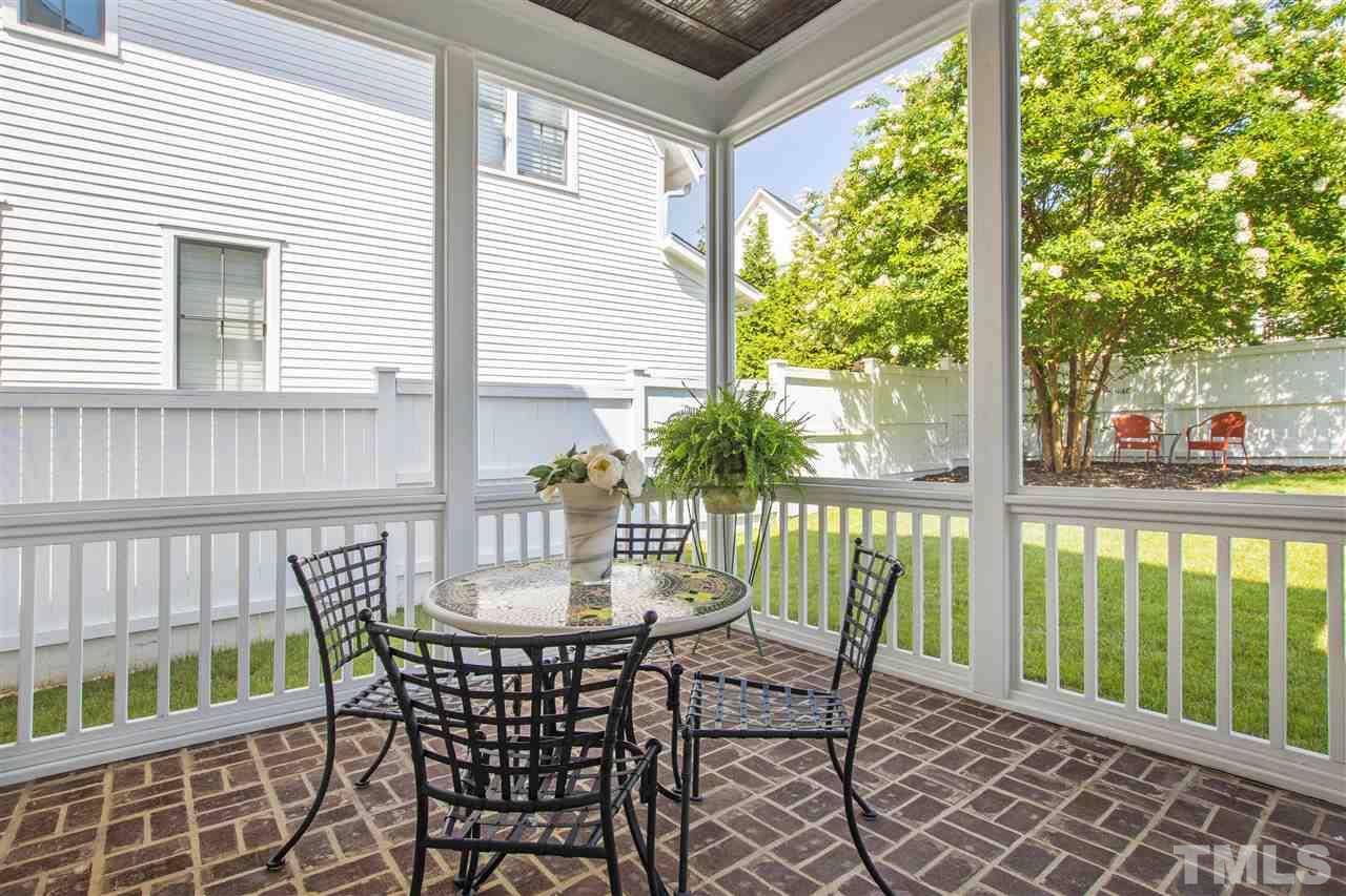 2013 Vinnings Place Raleigh, NC 27608 - Photo 17 of 22