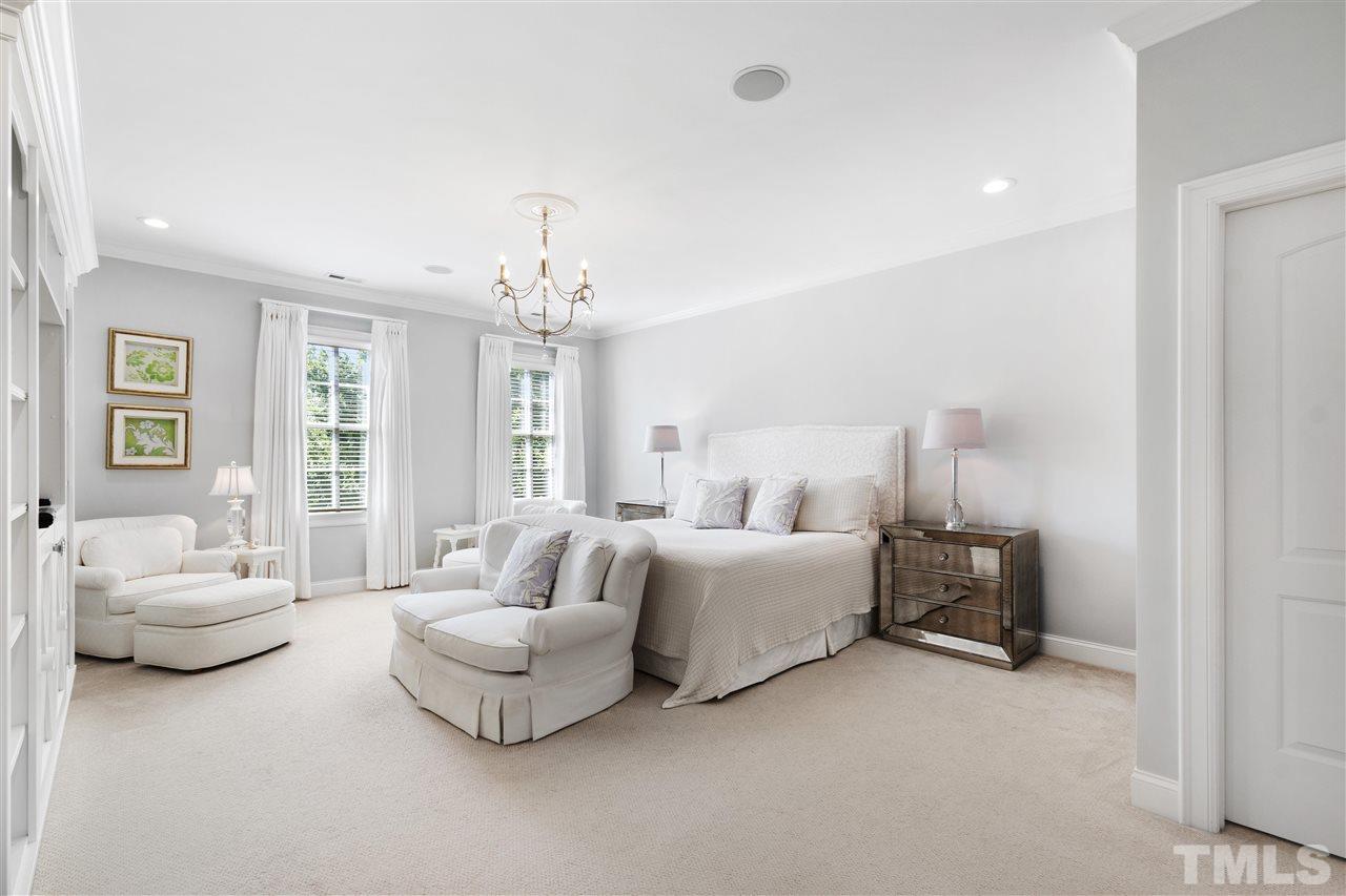 2013 Vinnings Place Raleigh, NC 27608 - Photo 4 of 22