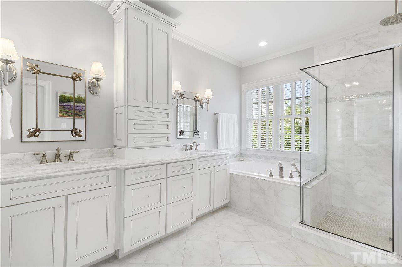 2013 Vinnings Place Raleigh, NC 27608 - Photo 6 of 22