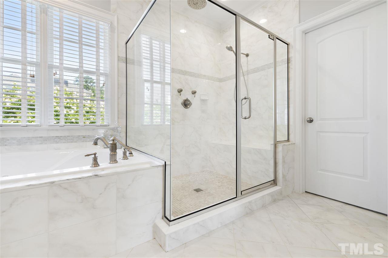 2013 Vinnings Place Raleigh, NC 27608 - Photo 7 of 22