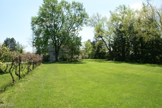 4193 Giles Road Chagrin Falls, OH 44022 - Photo 3 of 25 Gallery Image 3