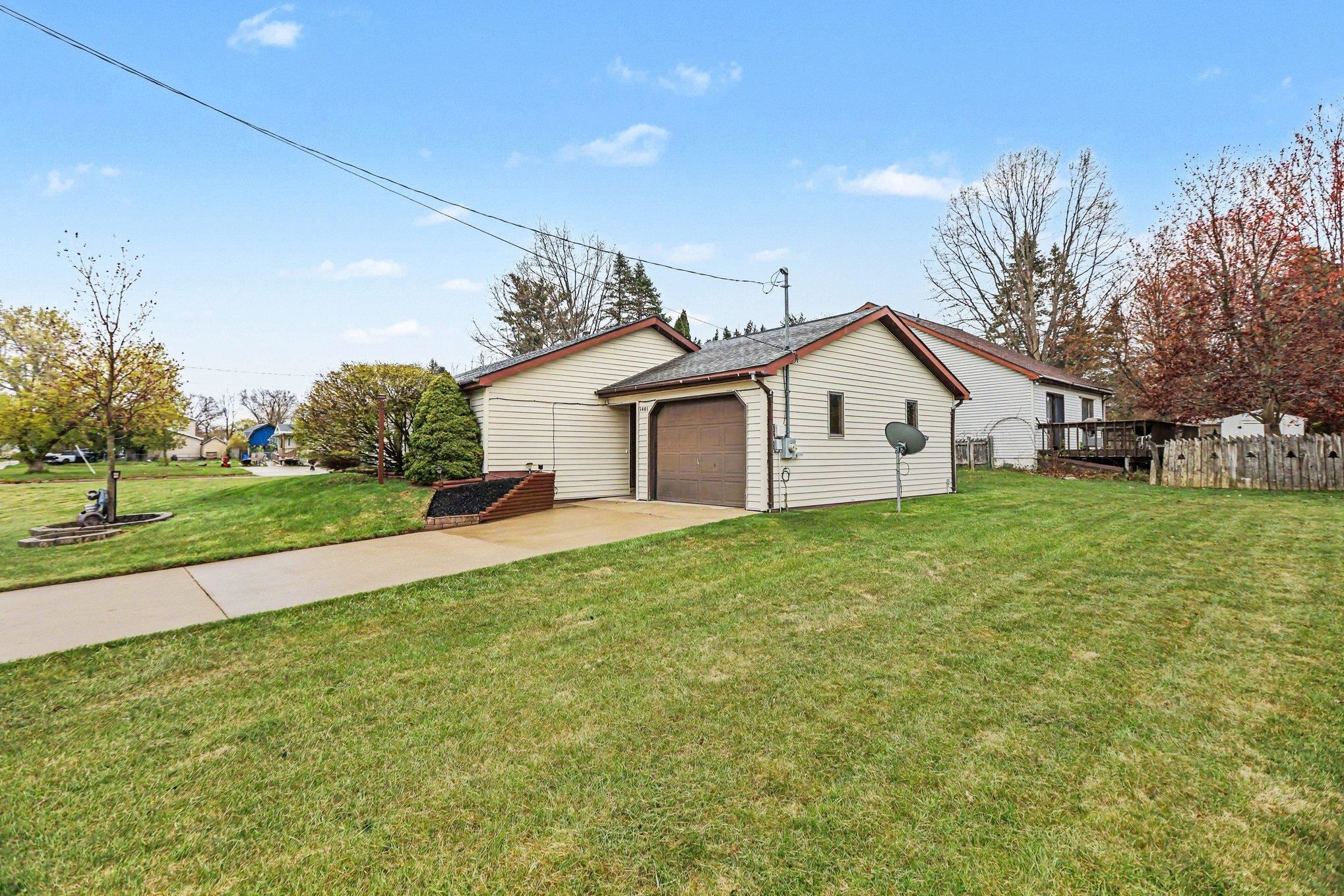 1401 Cummer Street Cadillac, MI 49601 - Photo 25 of 27