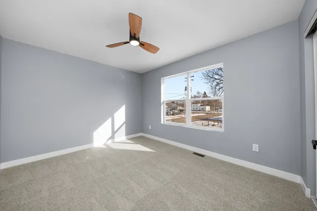 a view of empty room with window