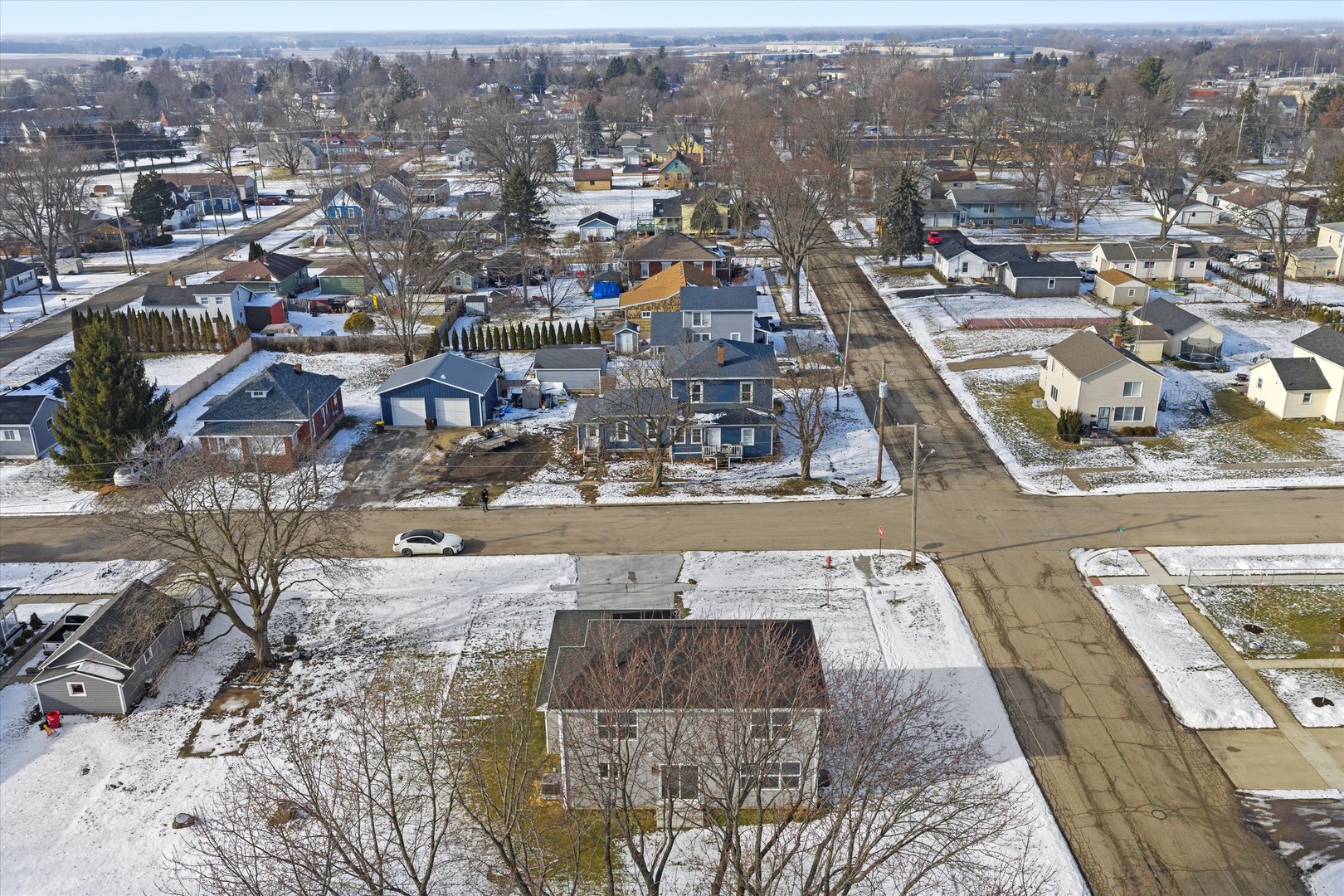 106 West Thompson Street Harvard, IL 60033 - Photo 32 of 46 a view of a city