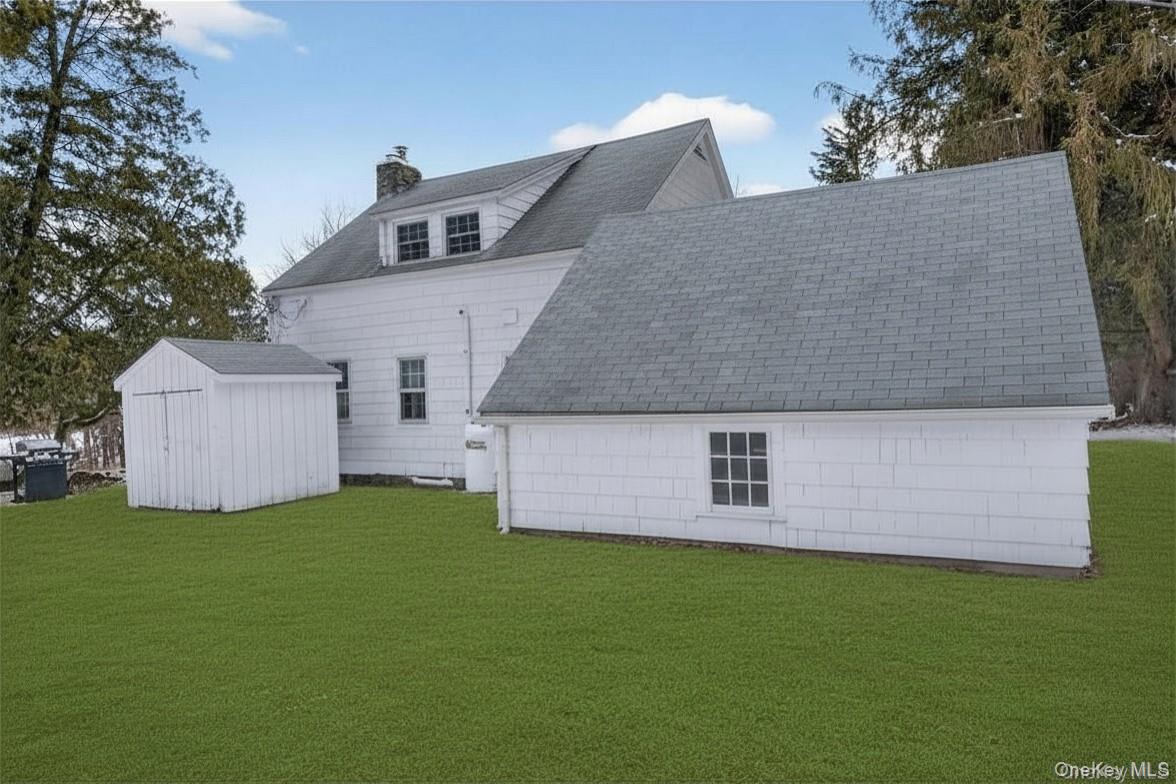 74 Onderdonk Road Warwick, NY 10990 - Photo 26 of 38 an aerial view of a house