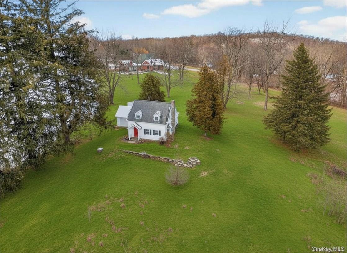 74 Onderdonk Road Warwick, NY 10990 - Photo 32 of 38 a aerial view of a house with a yard