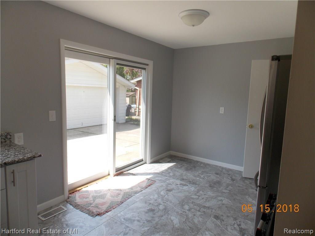 28017 West Nine Mile Road Farmington Hills, MI 48336 - Photo 15 of 27