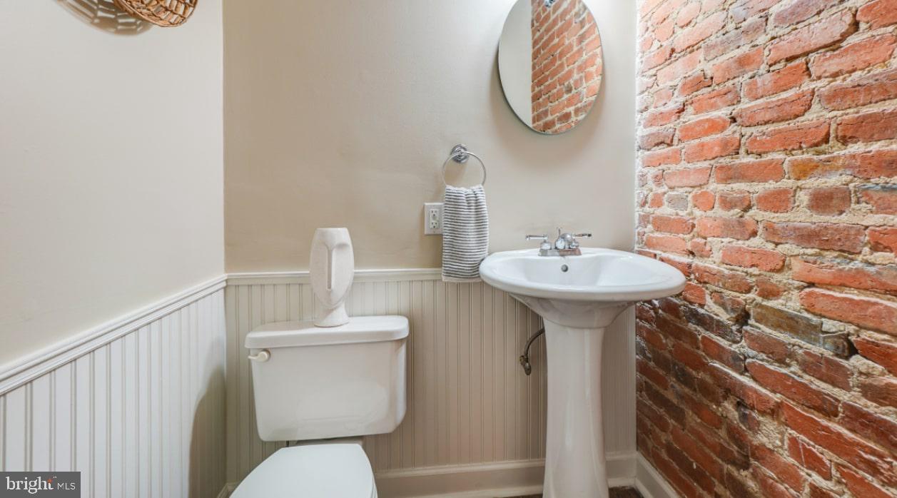 1434 F Street Northeast Washington, DC 20002 - Photo 22 of 48