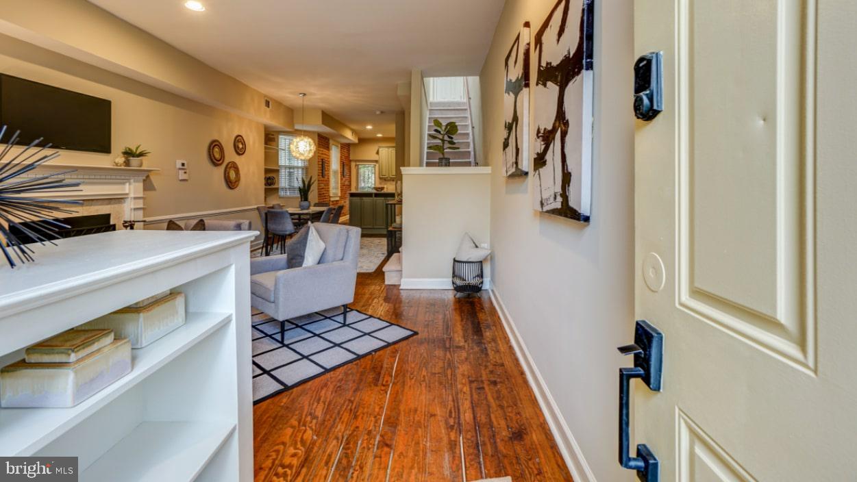 1434 F Street Northeast Washington, DC 20002 - Photo 5 of 48