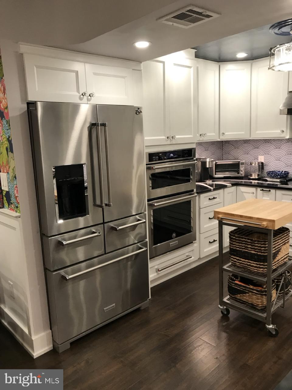 1101 South Arlington Ridge Road, Unit 804 Arlington, VA 22202 - Photo 13 of 109