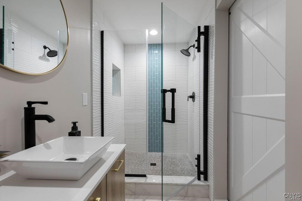 107 Jane Drive Camillus, NY 13219 - Photo 33 of 37