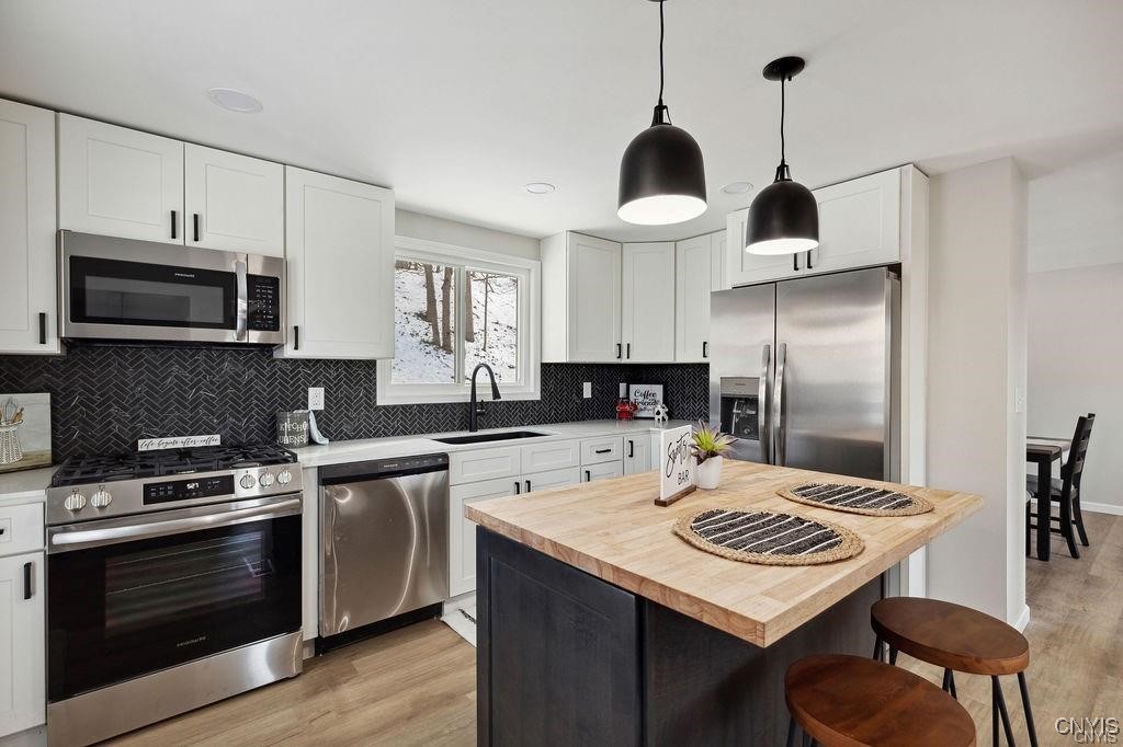 107 Jane Drive Camillus, NY 13219 - Photo 4 of 37