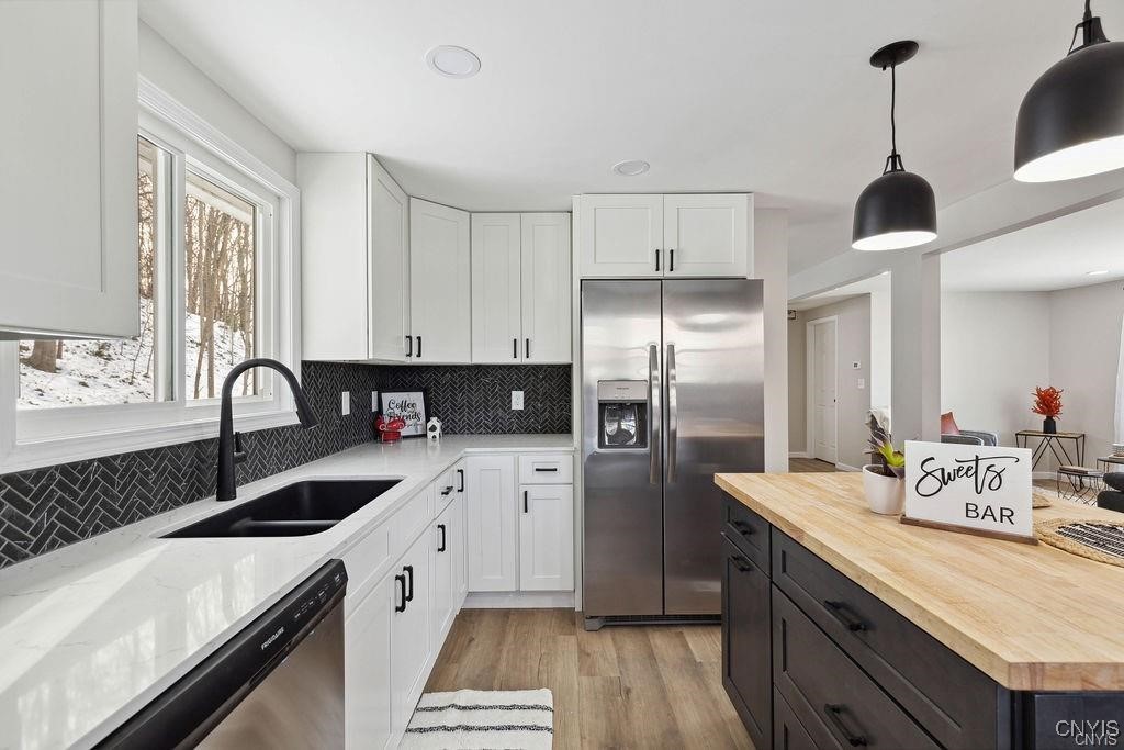 107 Jane Drive Camillus, NY 13219 - Photo 5 of 37