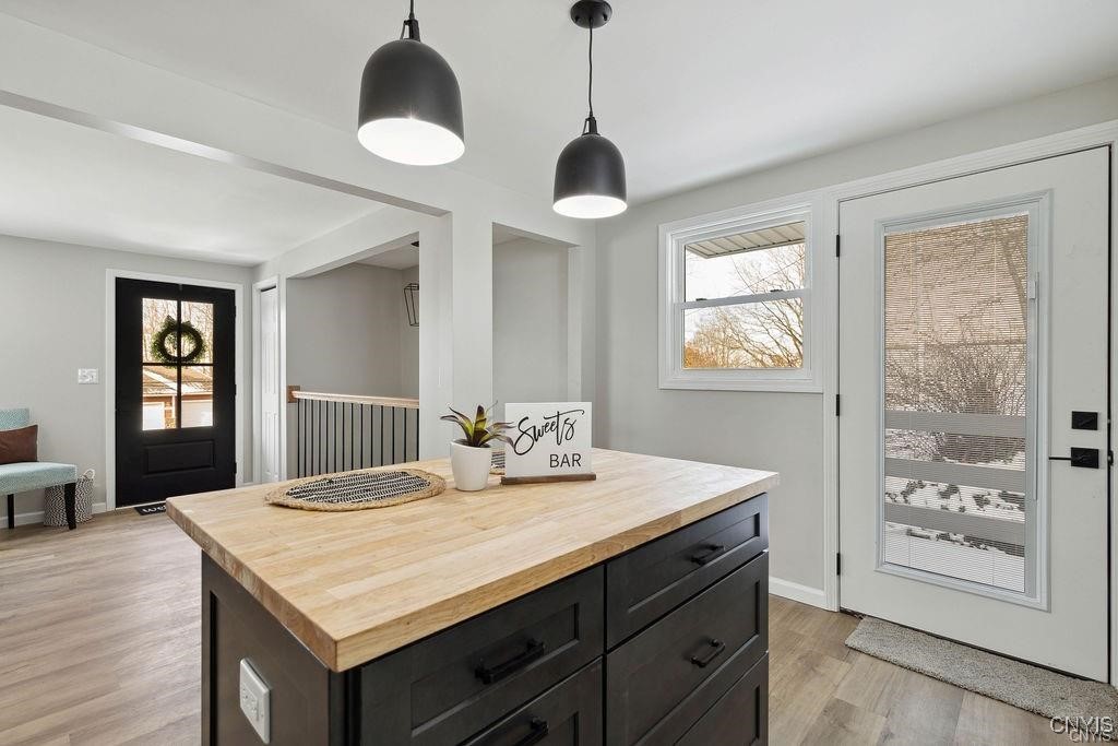 107 Jane Drive Camillus, NY 13219 - Photo 6 of 37