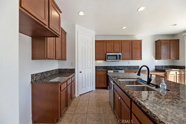 $3,300 | 3147 Red Cedar Trail, Hemet, CA 92545