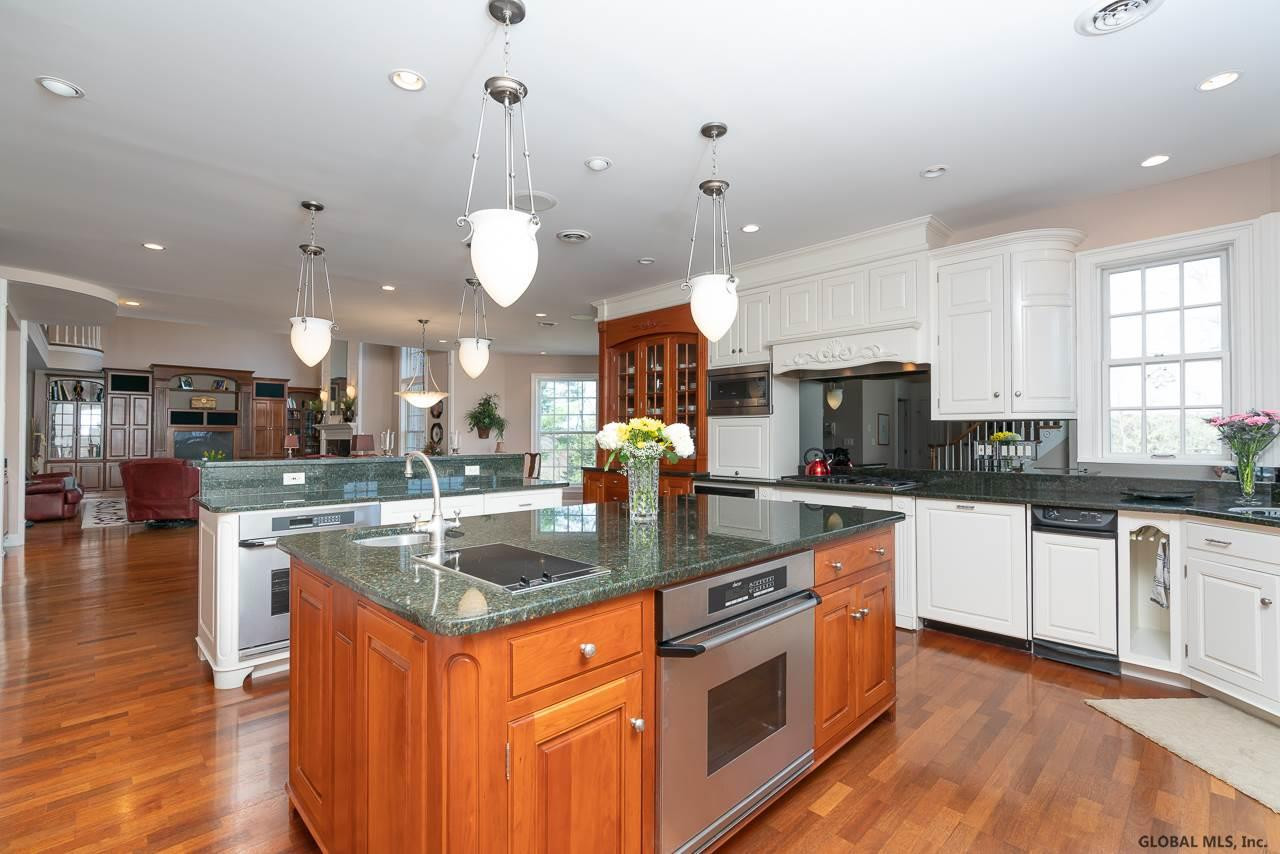 38 East Ridge Road Colonie, NY 12211 - Photo 6 of 30 Photo 6