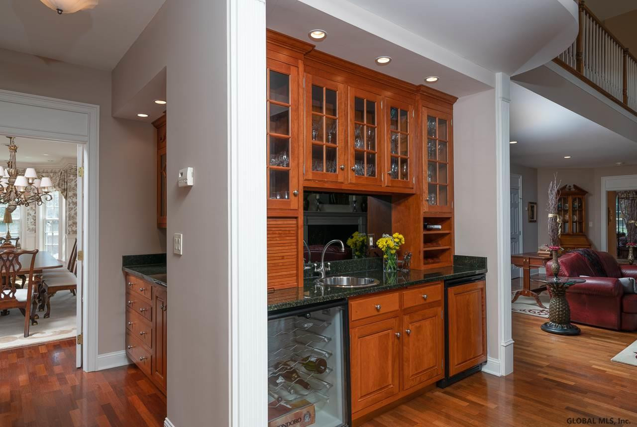 38 East Ridge Road Colonie, NY 12211 - Photo 9 of 30 Photo 9