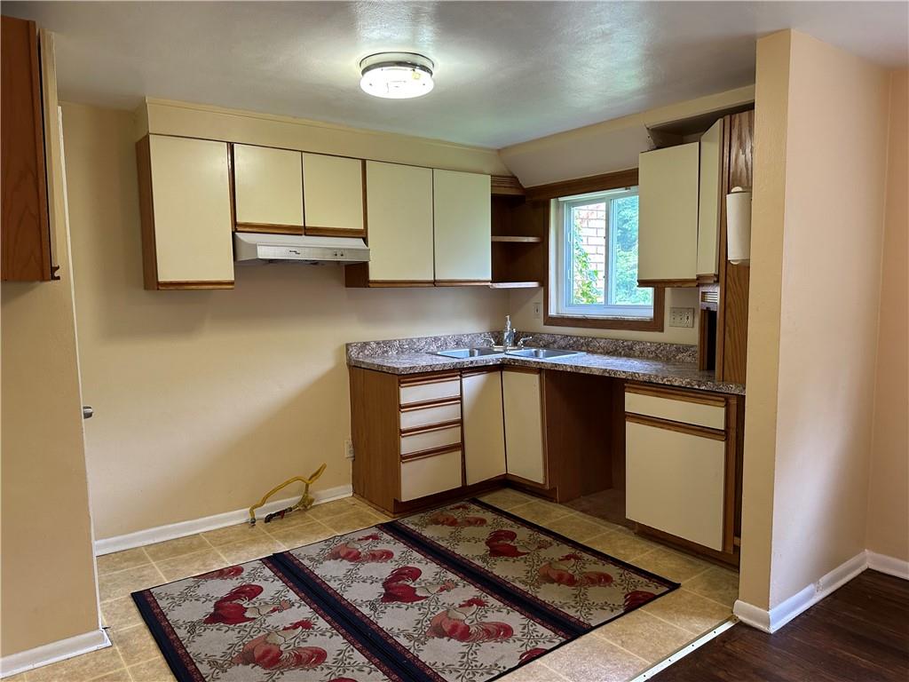 449 Hochberg Road Pittsburgh, PA 15235 - Photo 8 of 27 Gallery Image 8