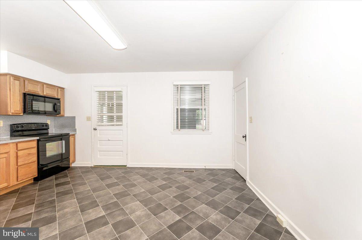 12514 Creagerstown Road Thurmont, MD 21788 - Photo 7 of 57