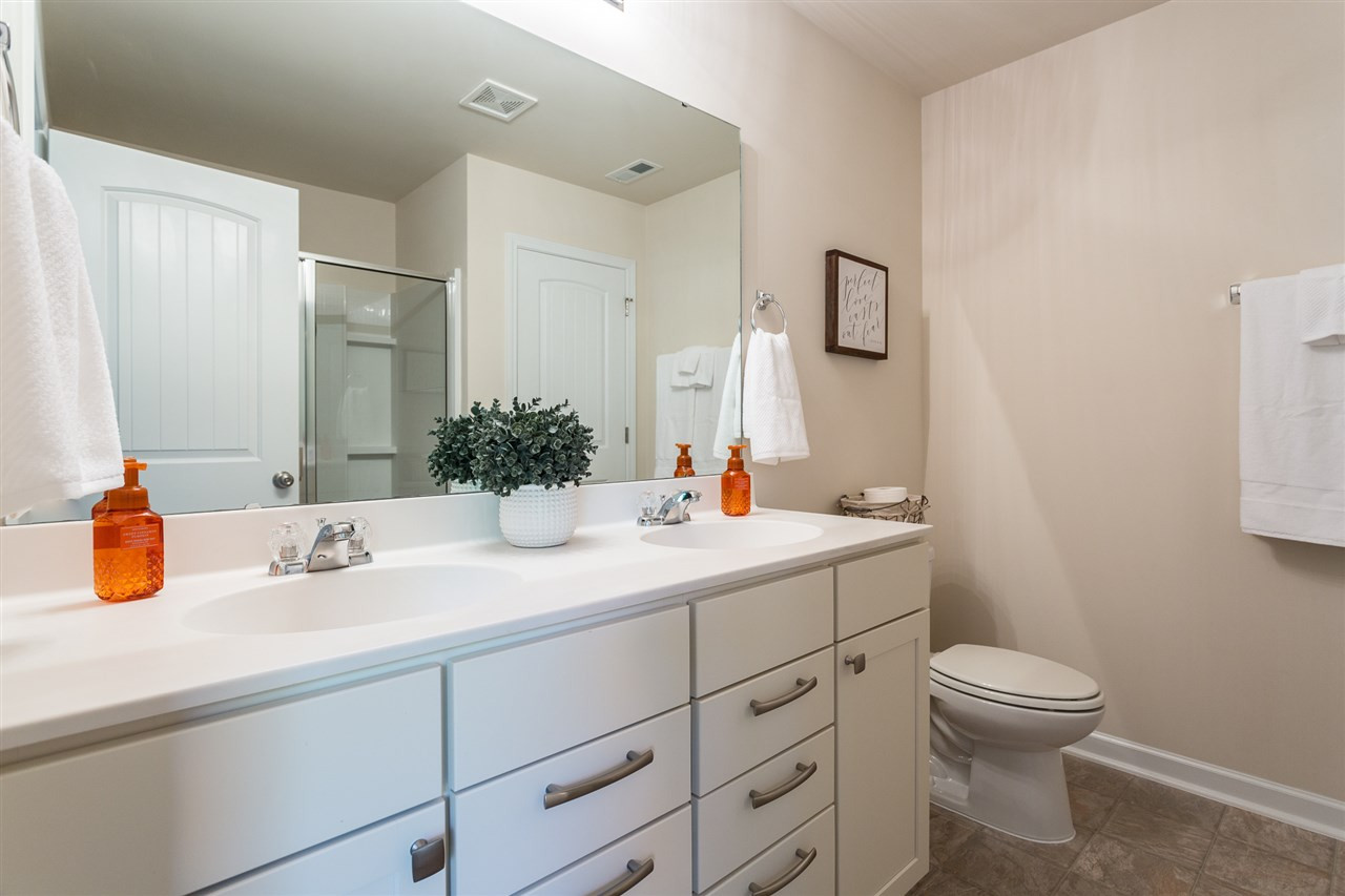 8139 Feldwig Place Raleigh, NC 27616 - Photo 20 of 30 Master Bath