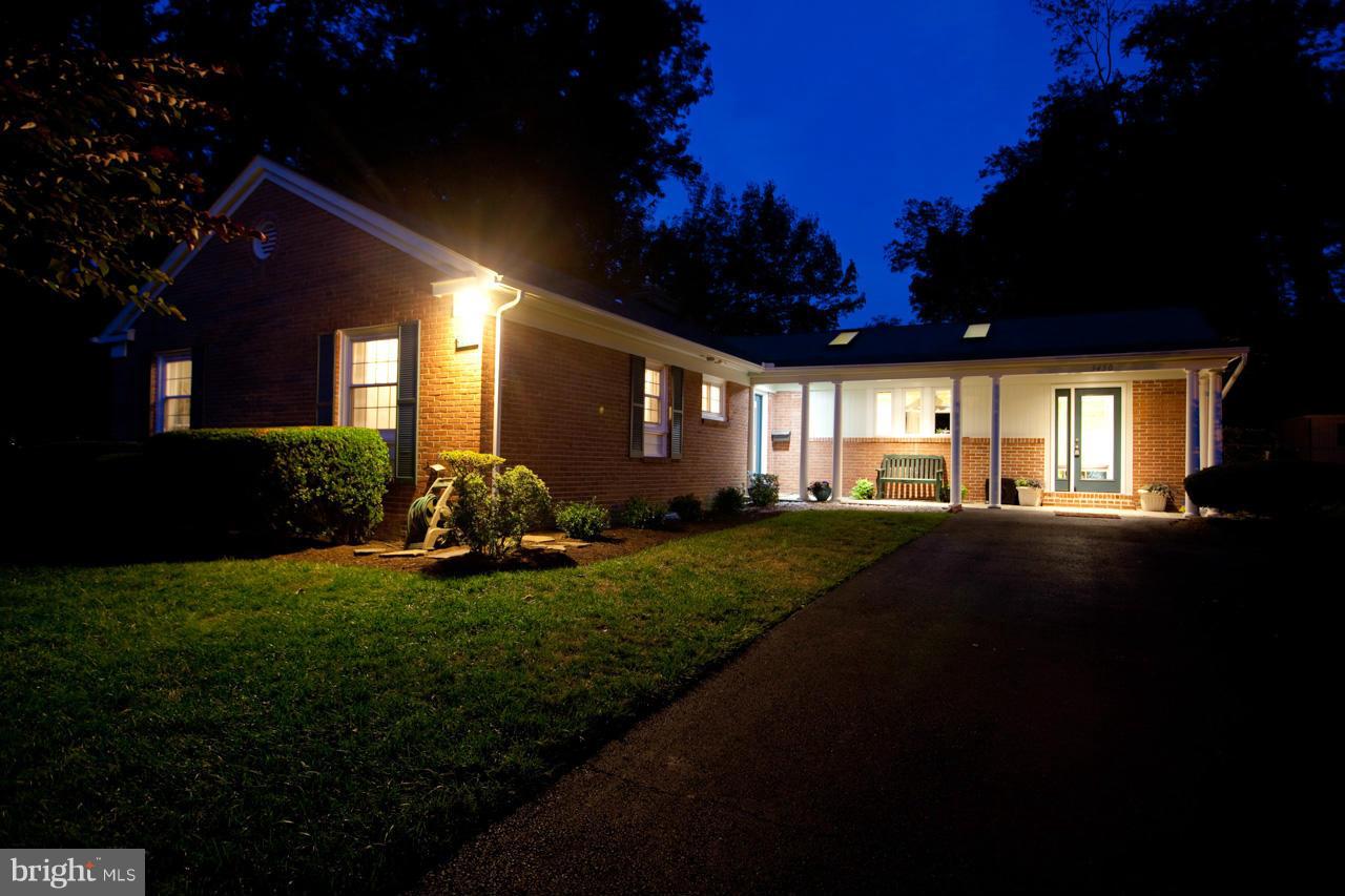 9450 St Andrews Way Silver Spring, MD 20901 - Photo 1 of 30 Exterior (Front)